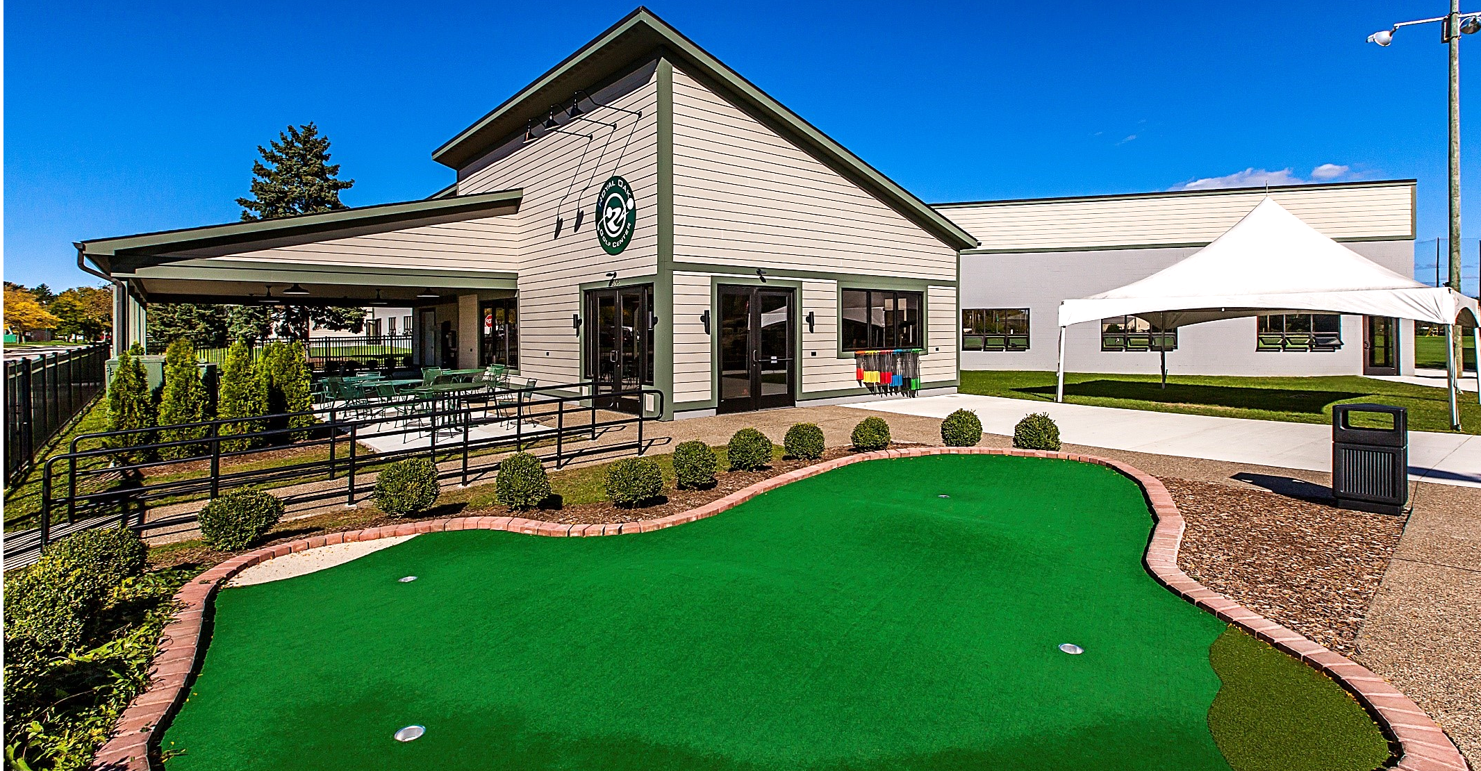 ROYAL OAK GOLF CENTER DEBUTS $1.4 MILLION RENOVATION
